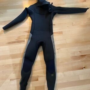 Youth 5x4 mm Hooded Wetsuit